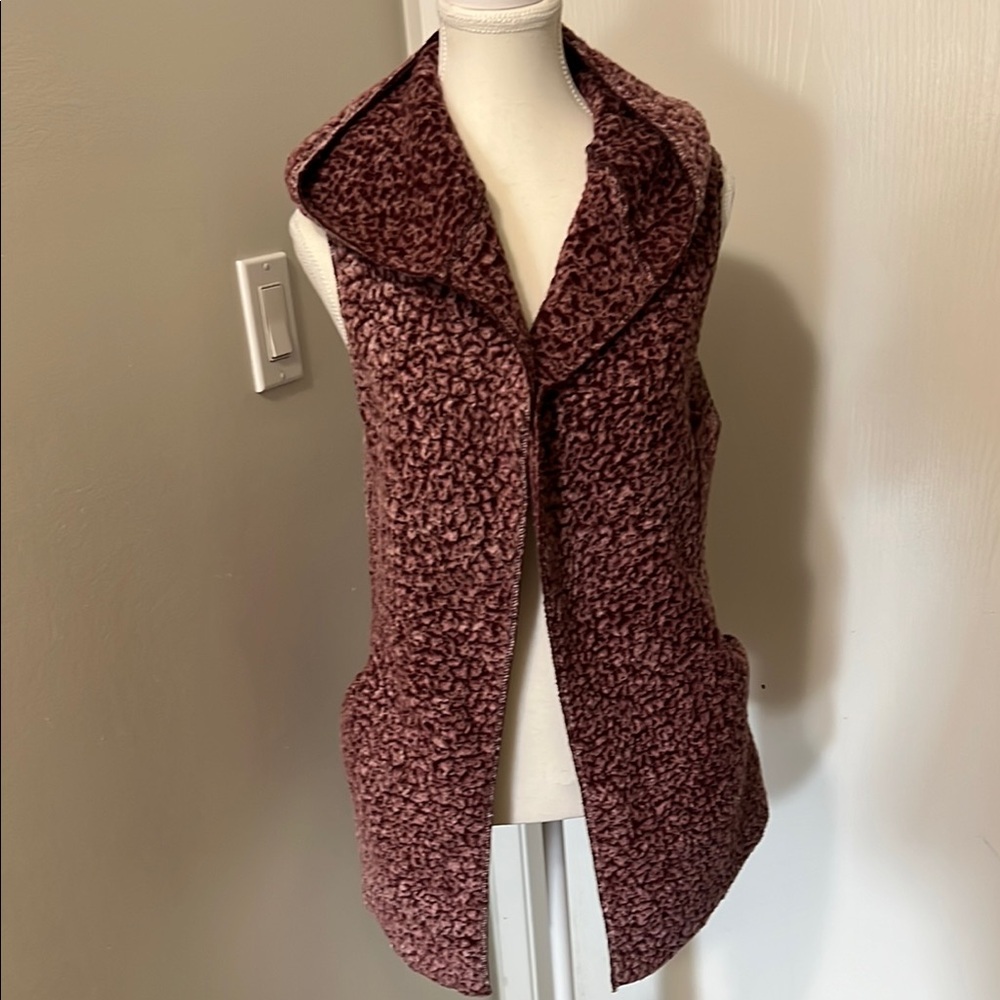 Love Tree Textured dark pink Cardigan Vest